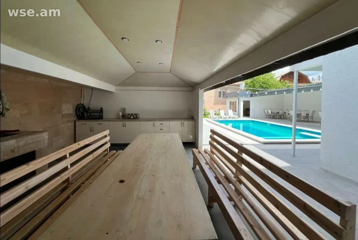5-room house, 230 m², 3-storey, Gardening 10th Street