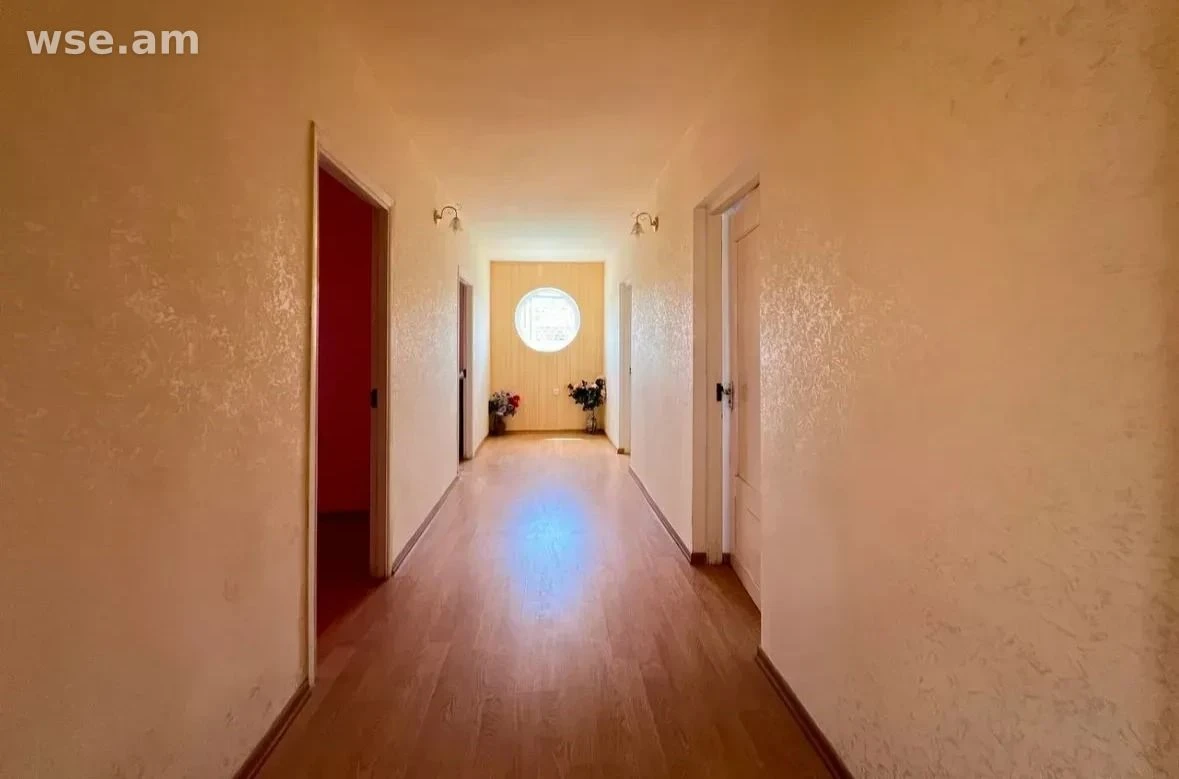 5-room house, 230 m², 3-storey, Gardening 10th Street