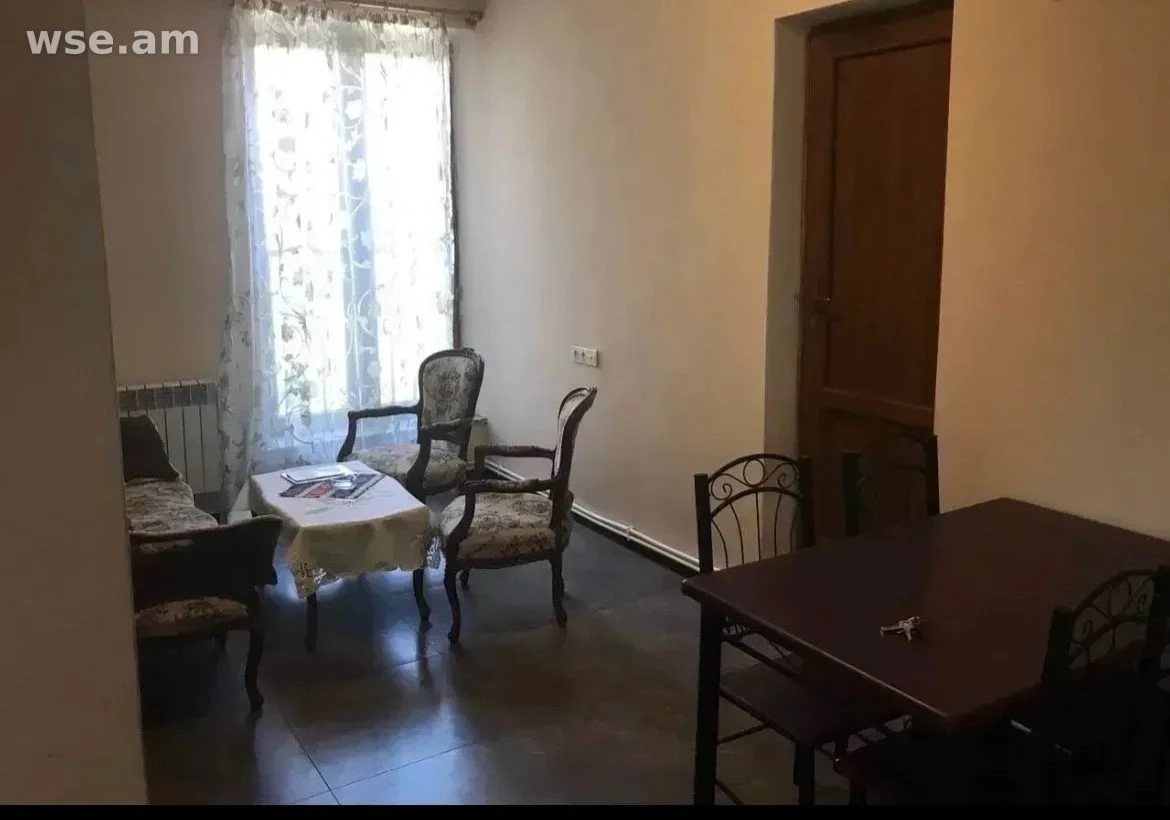 2-комн. дом, 72 м², 2-этажный, ул. Маршала Бабаджаняна