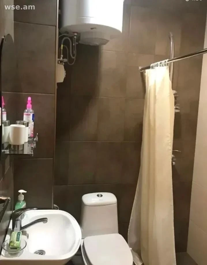 2-комн. дом, 72 м², 2-этажный, ул. Маршала Бабаджаняна