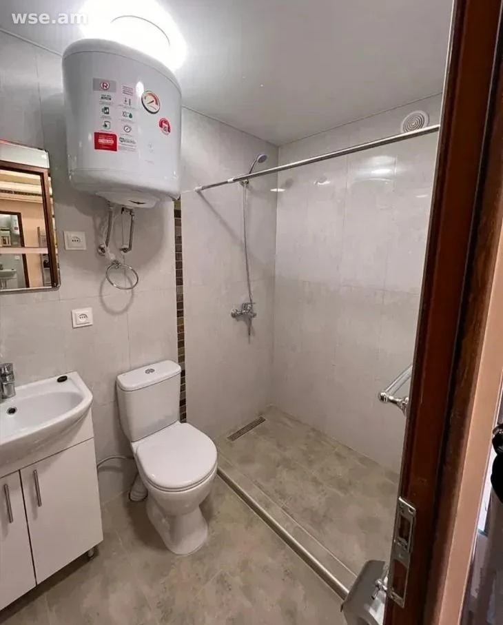 1-комн., 34 м², 1/4 эт., улица Смбат Зоравара 42