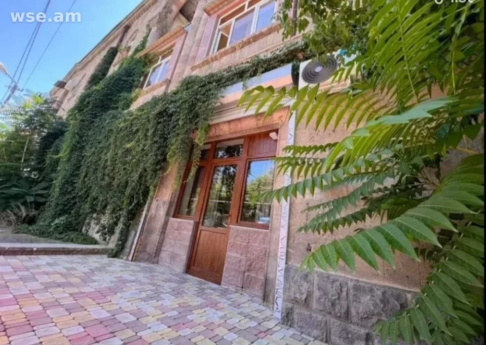 1-комн., 34 м², 1/4 эт., улица Смбат Зоравара 42