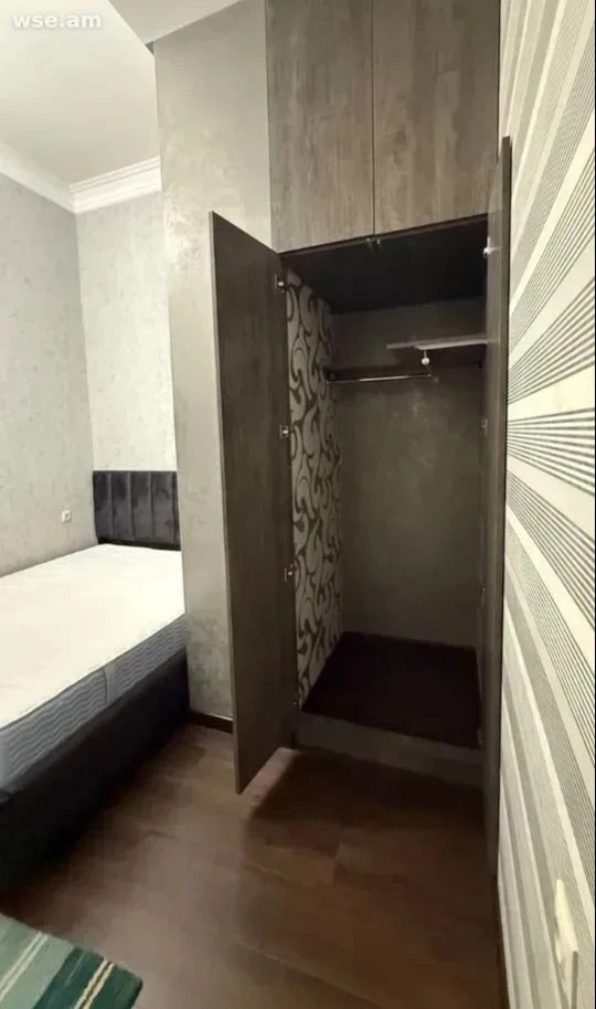 3-room, 80 m², 2/18 floor, 42/2 Hayrik Muradyan Street