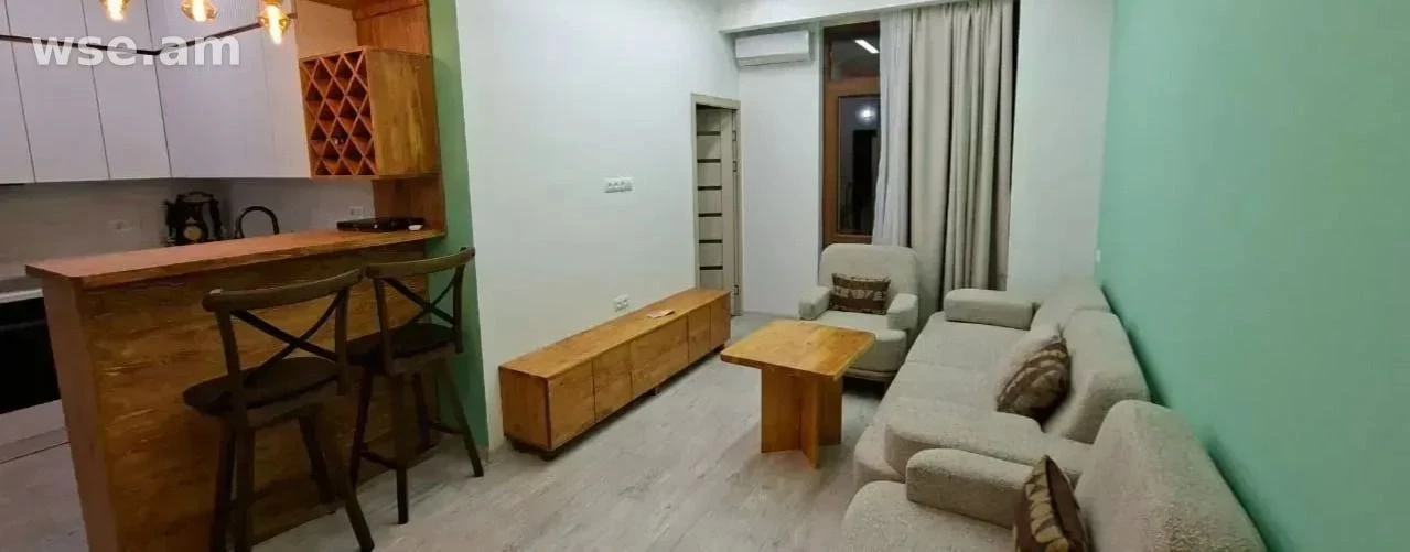 2-комн., 55 м², 3/8 эт., улица Никогаоса Адонца 11