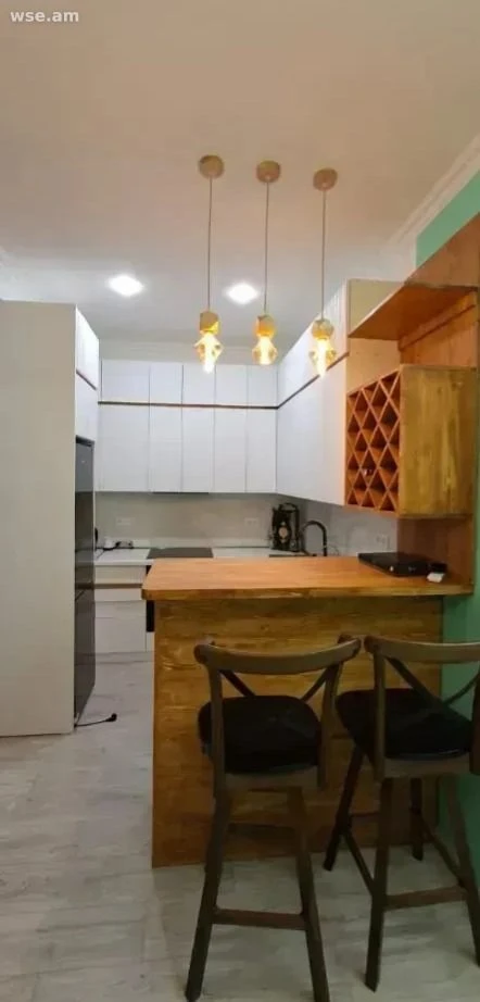 2-комн., 55 м², 3/8 эт., улица Никогаоса Адонца 11