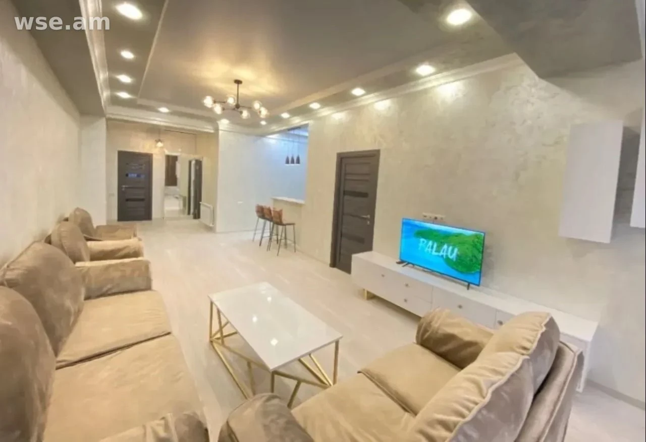 3-комн., 95 м², 5/16 эт., улица Павстоса Бузанда 97