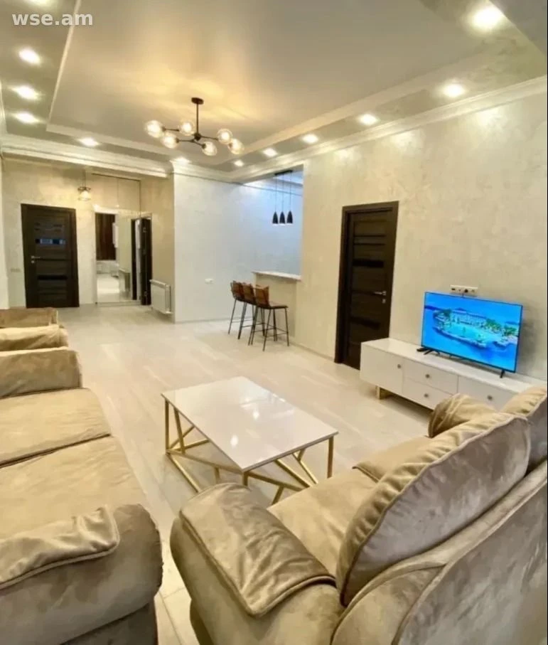 3-комн., 95 м², 5/16 эт., улица Павстоса Бузанда 97