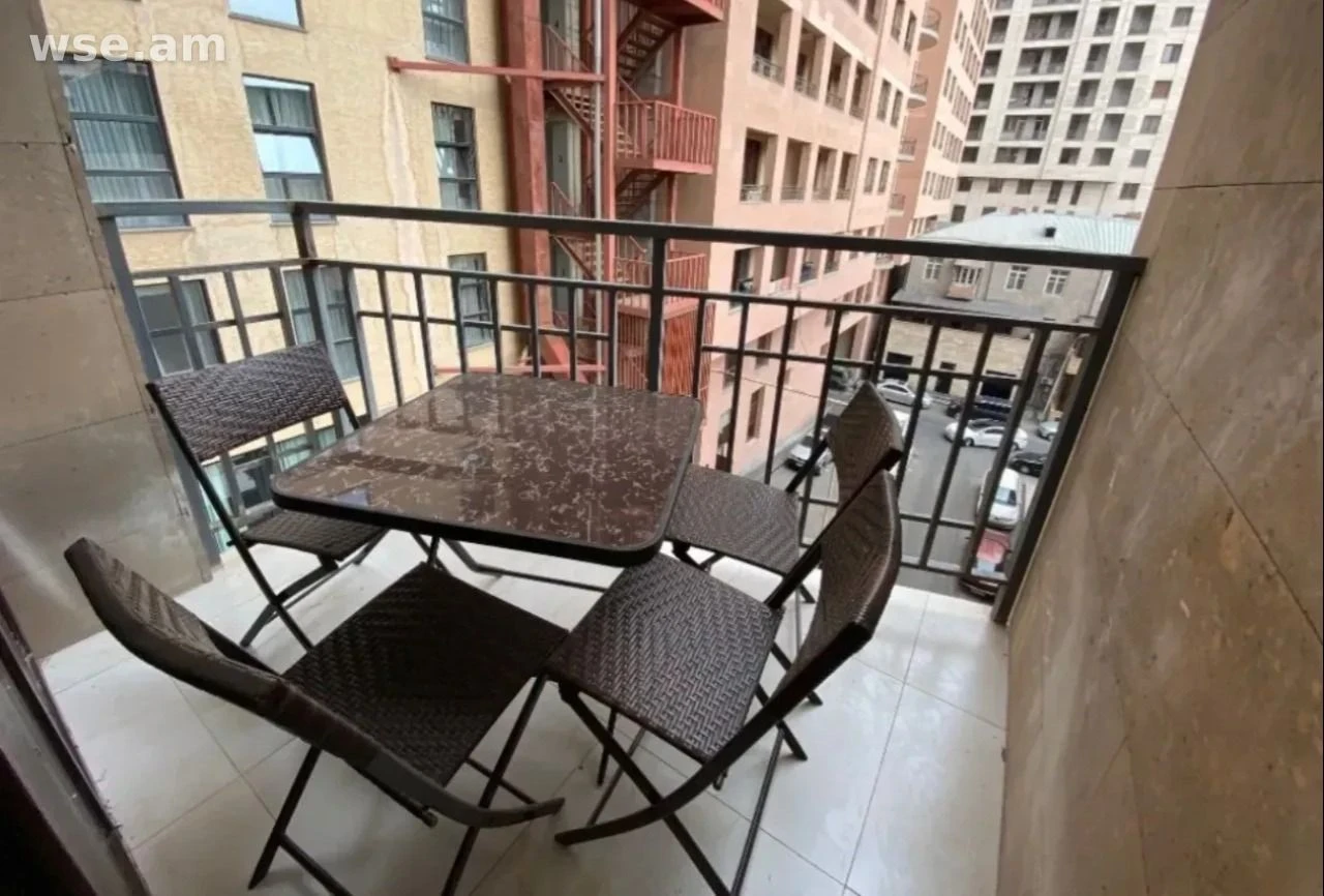 3-комн., 95 м², 5/16 эт., улица Павстоса Бузанда 97