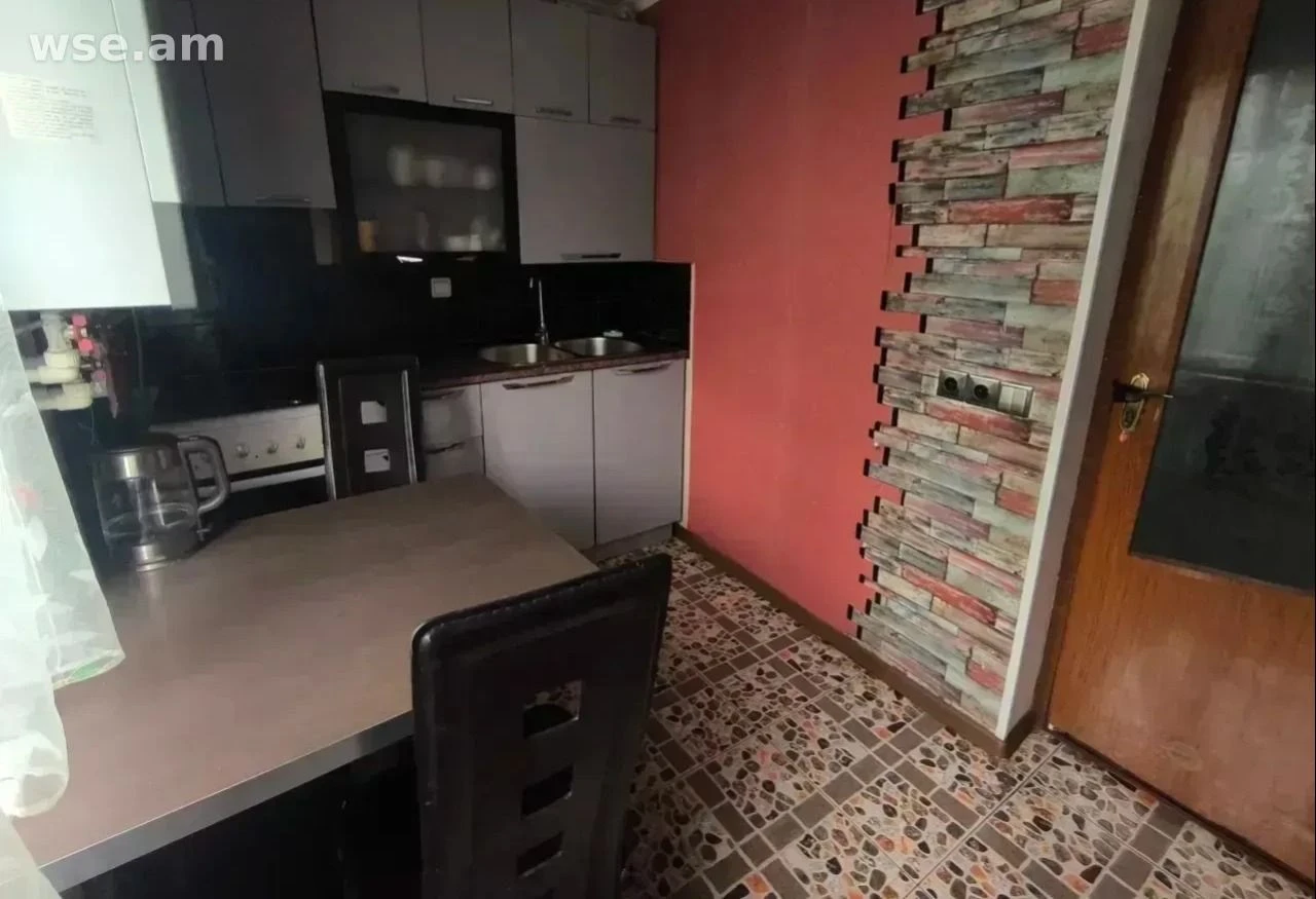 3-комн., 45 м², 2/2 эт., улица Никогаоса Тиграняна 13