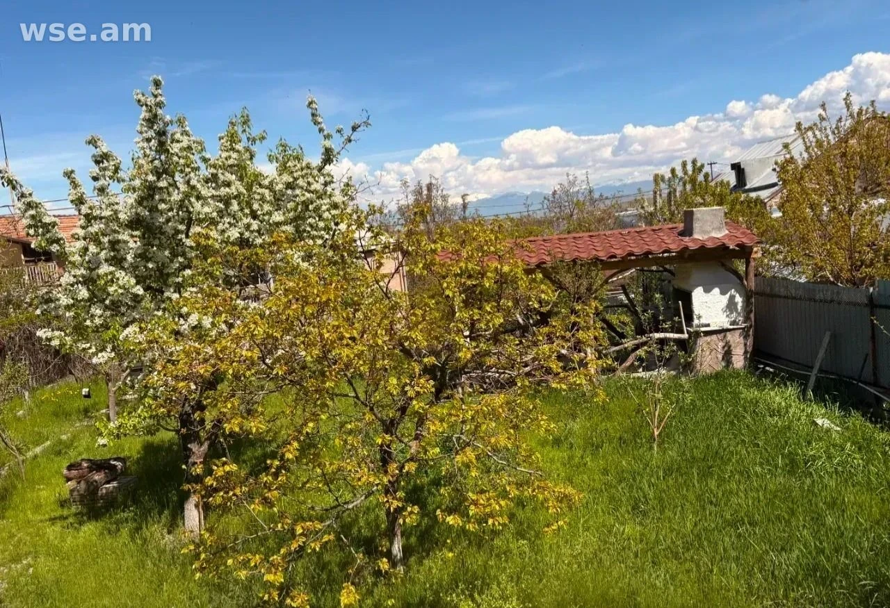 3 սենյականոց առանձնատուն, 105 քմ, 3 հարկանի, 34 - րդ փողոց 23