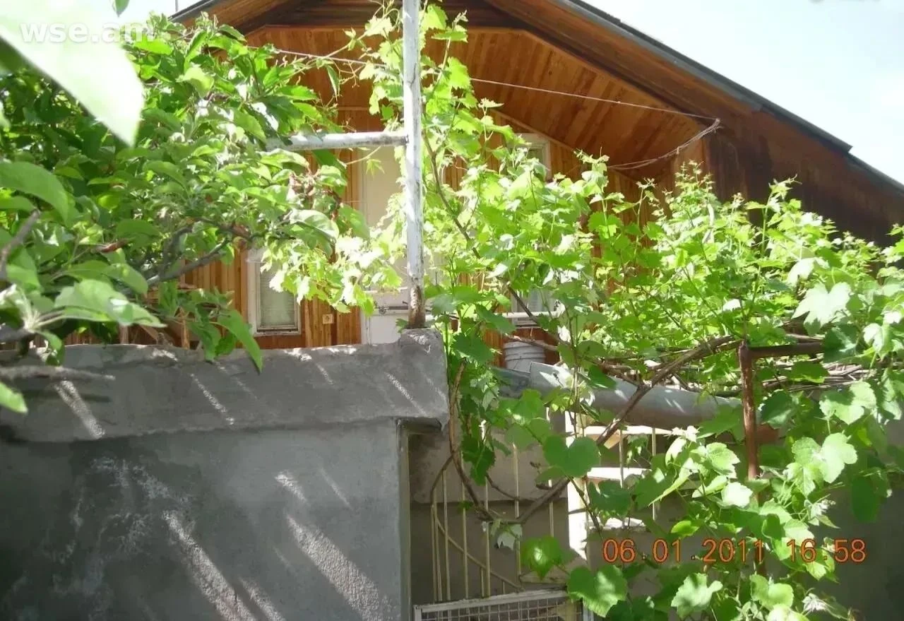 3 սենյականոց առանձնատուն, 105 քմ, 3 հարկանի, 34 - րդ փողոց 23