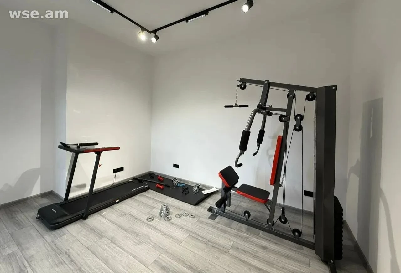 4-room, 156 m², 4/4 floor, 24/5 Garegin Hovsepyan Street