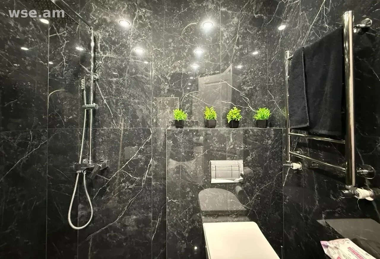 4-room, 156 m², 4/4 floor, 24/5 Garegin Hovsepyan Street