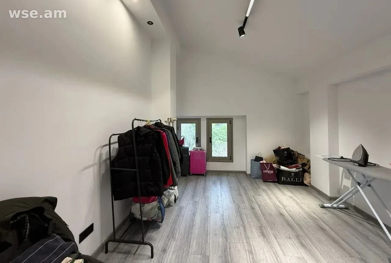 4-room, 156 m², 4/4 floor, 24/5 Garegin Hovsepyan Street