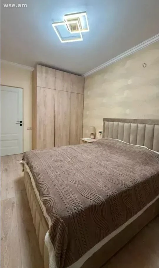 3-комн., 80 м², 2/5 эт., улица Аванесова 7/2