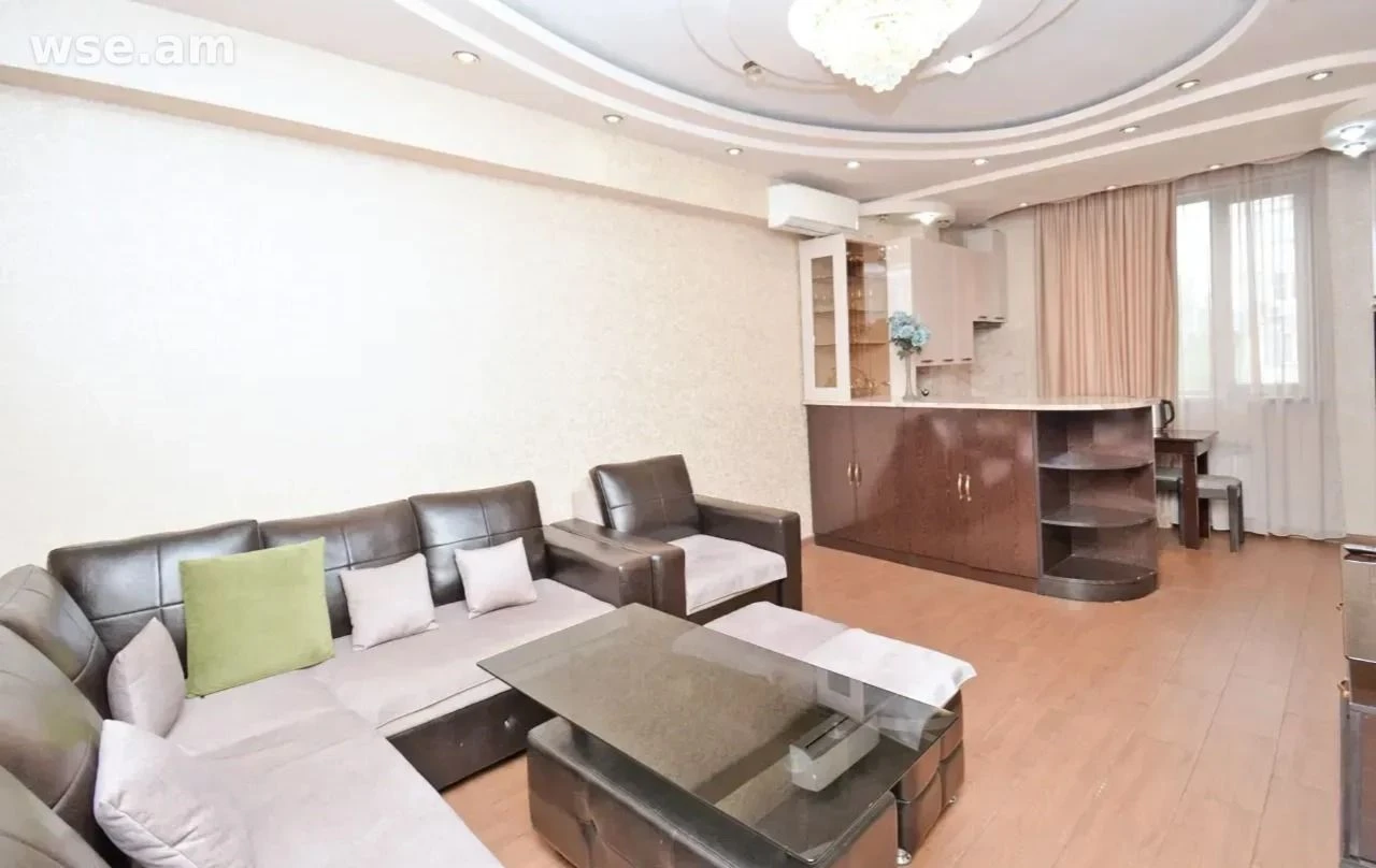 2-комн., 52 м², 6/11 эт., улица Амиряна 25