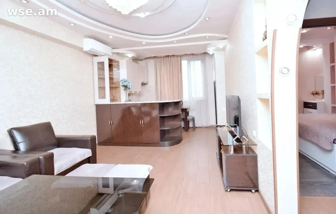 2-комн., 52 м², 6/11 эт., улица Амиряна 25