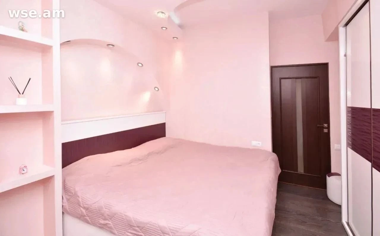 2-комн., 52 м², 6/11 эт., улица Амиряна 25