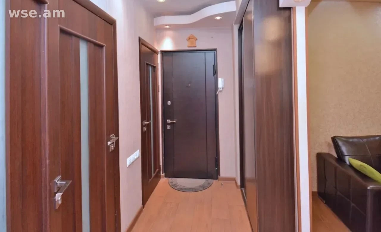 2-комн., 52 м², 6/11 эт., улица Амиряна 25