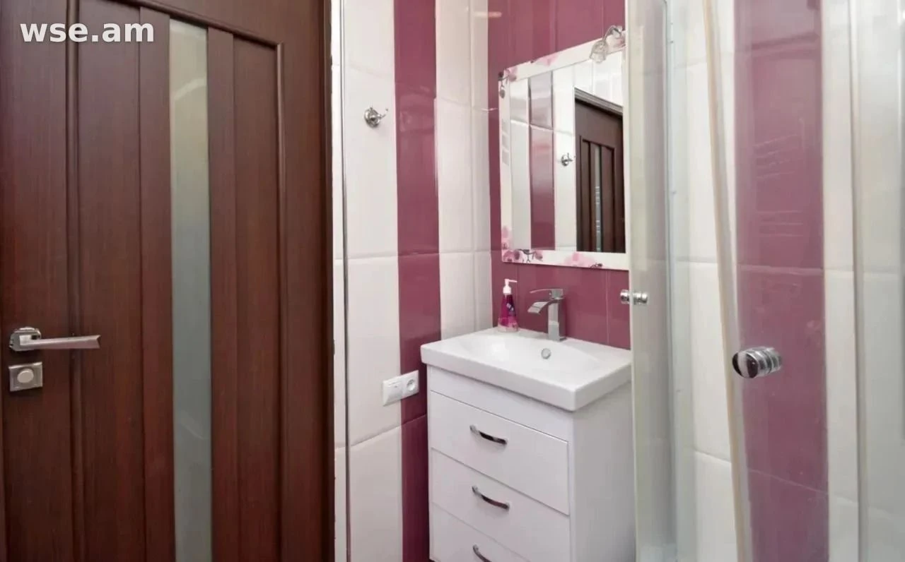 2-комн., 52 м², 6/11 эт., улица Амиряна 25