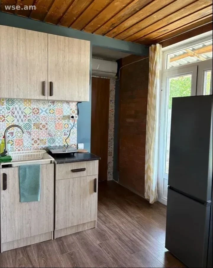 2-комн., 70 м², 3/3 эт., Нор Норк