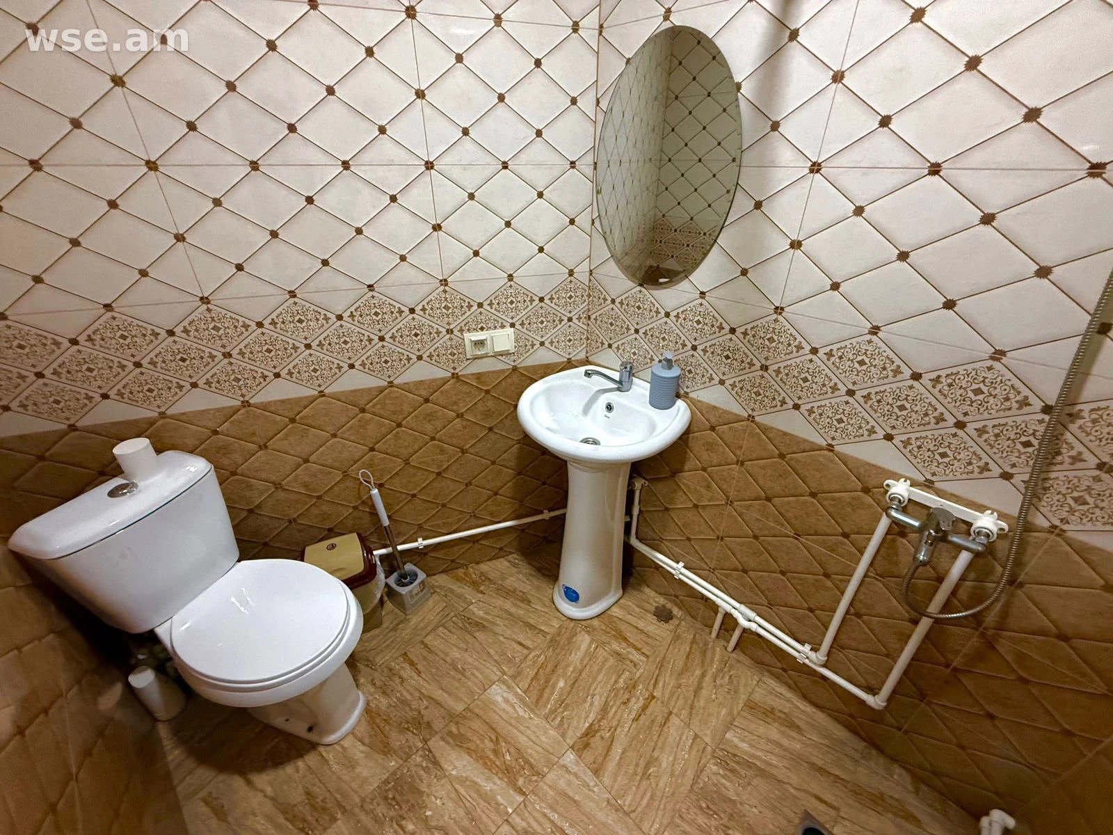 6-room house, 300 m², 2-storey, Garni