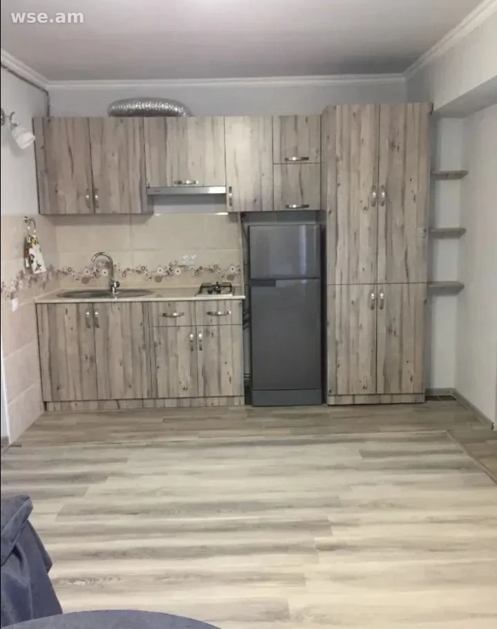2-комн., 40 м², 5/5 эт., проспект Арцаха
