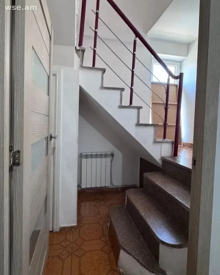 6-комн., 145 м², 5/5 эт., переулок улицы Марр 5
