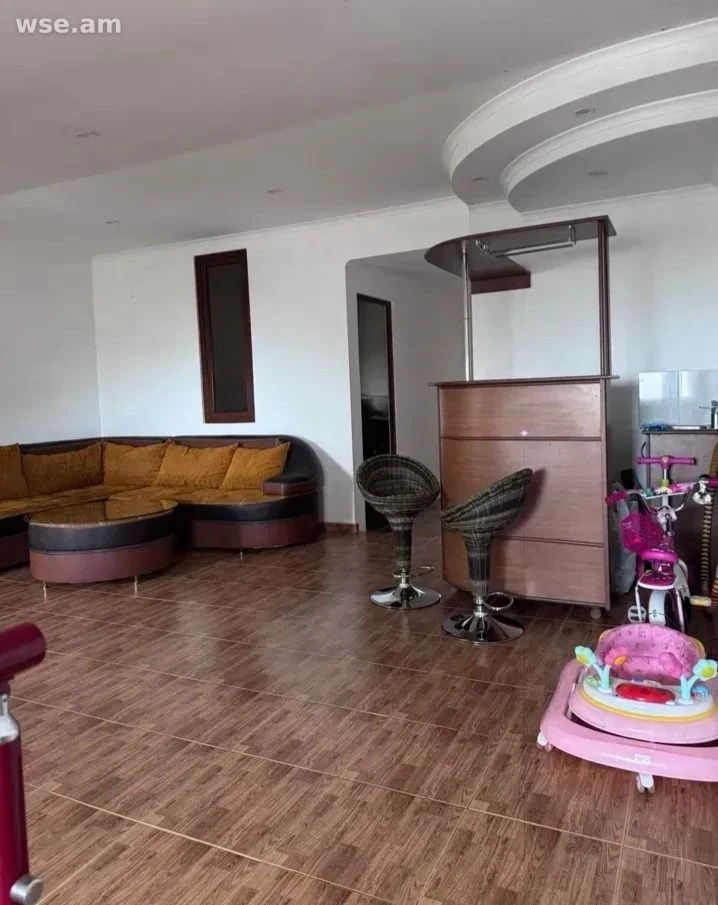 6-комн., 145 м², 5/5 эт., переулок улицы Марр 5