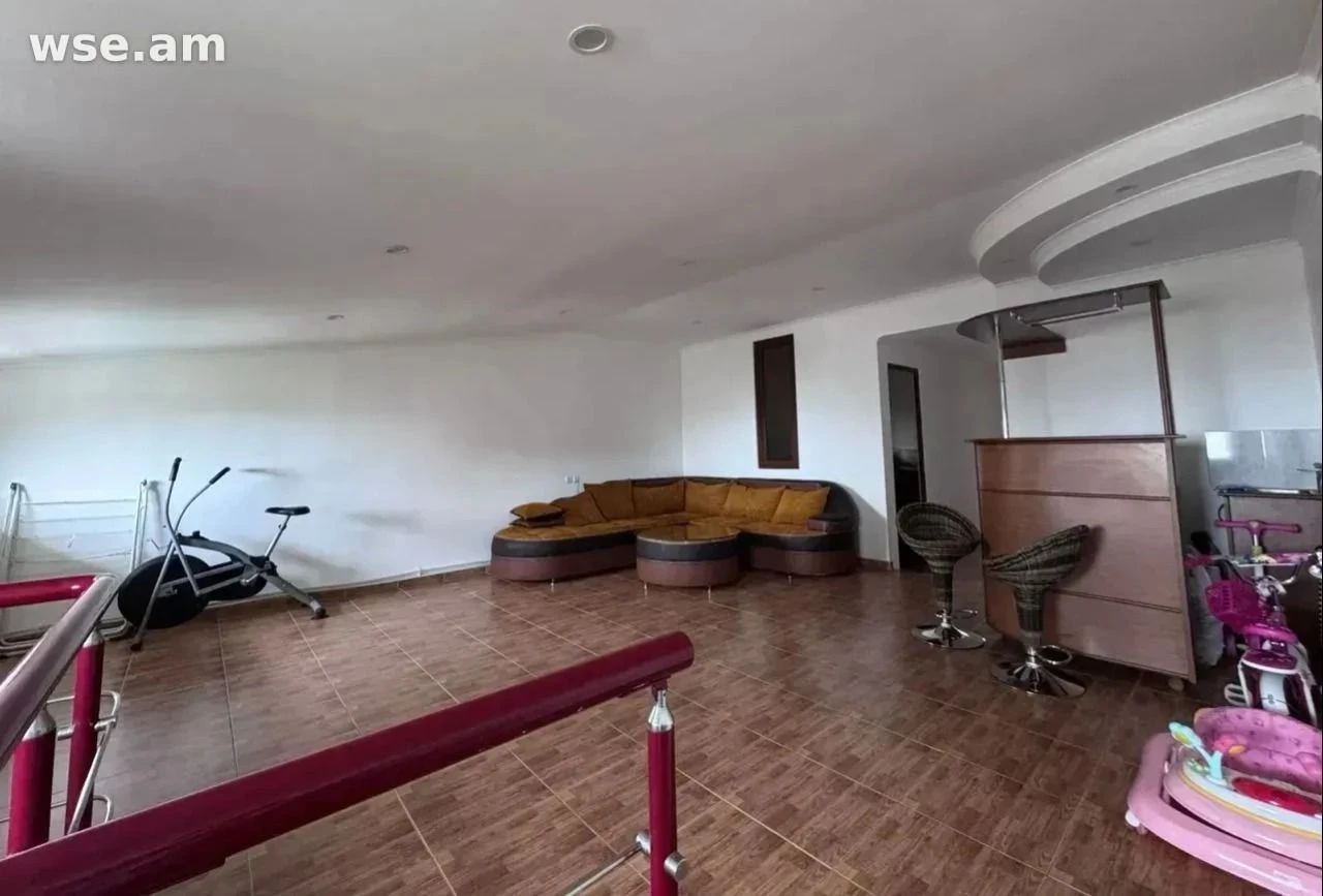 6-комн., 145 м², 5/5 эт., переулок улицы Марр 5