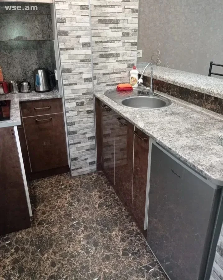 2-комн., 50 м², 3/9 эт., улица Заваряна 1
