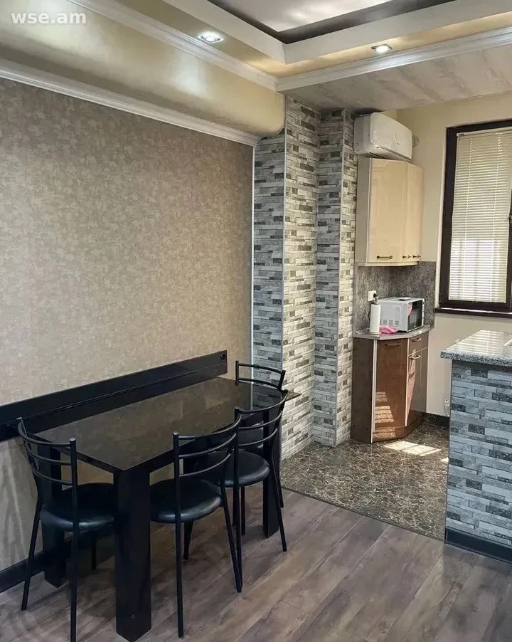 2-комн., 50 м², 3/9 эт., улица Заваряна 1