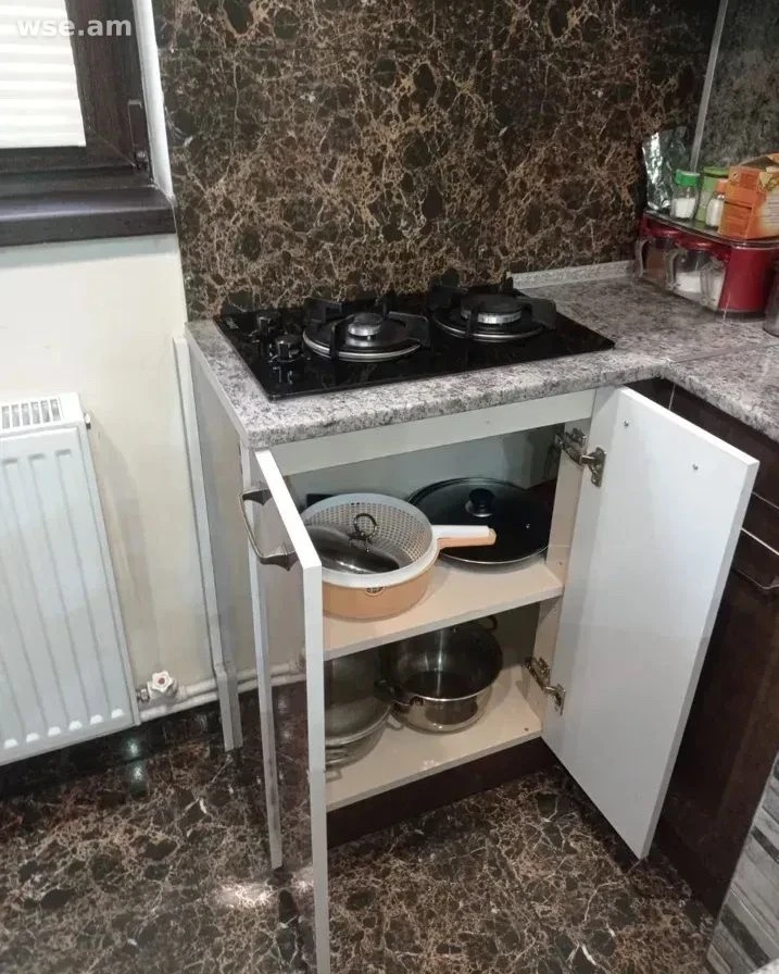 2-комн., 50 м², 3/9 эт., улица Заваряна 1