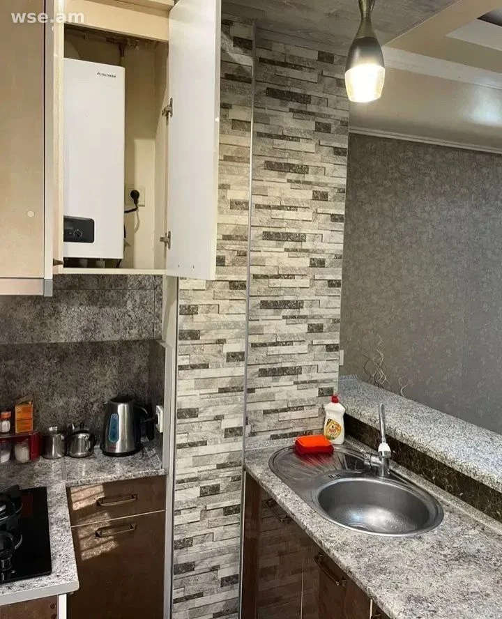 2-комн., 50 м², 3/9 эт., улица Заваряна 1