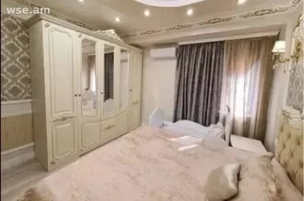 4-комн., 90 м², 2/9 эт., улица Оганова