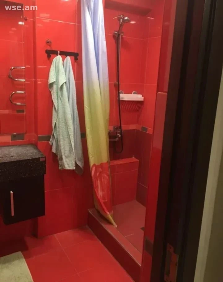 3-комн., 90 м², 2/10 эт., улица Езника Кохбаци