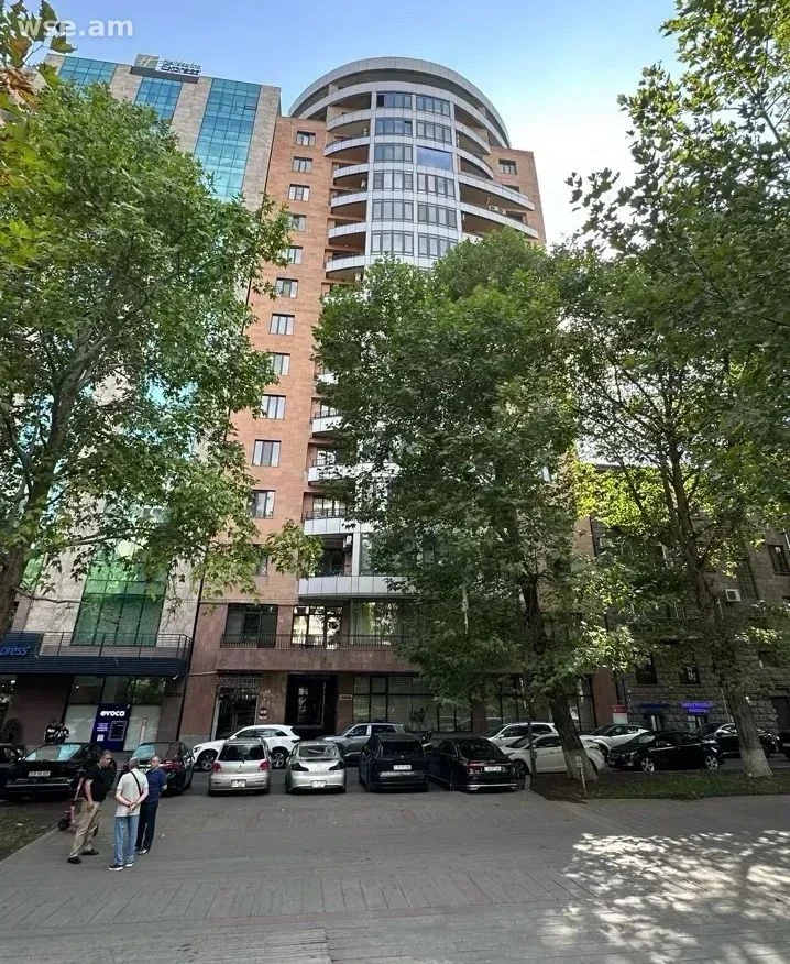 3-комн., 124 м², 8/16 эт., улица Элен Бюзанда 97