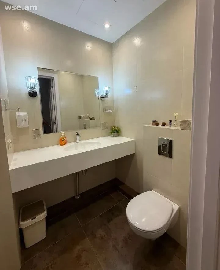 3-комн., 124 м², 8/16 эт., улица Элен Бюзанда 97