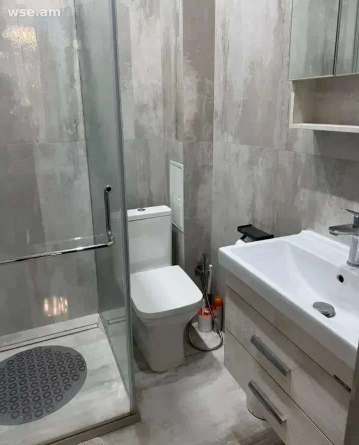 3-комн., 108 м², 1/9 эт., улица Абовяна 42