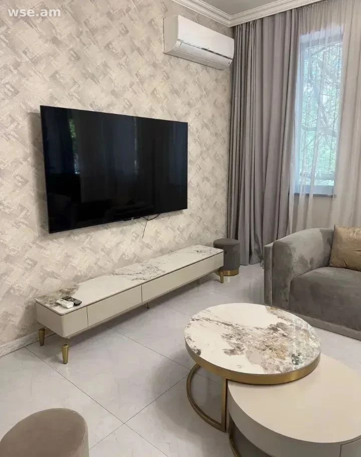 3-комн., 108 м², 1/9 эт., улица Абовяна 42