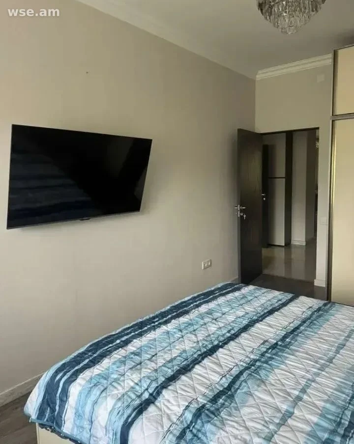 3-комн., 108 м², 1/9 эт., улица Абовяна 42