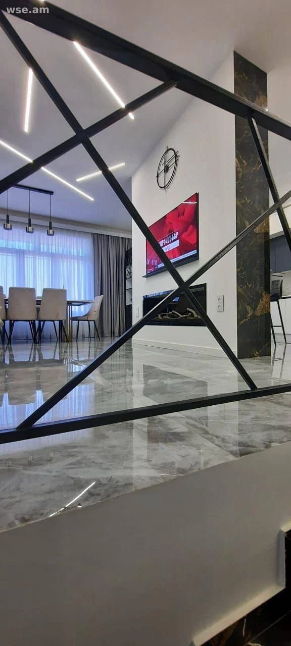 6-комн., 320 м², 1/3 эт., улица Дуряна