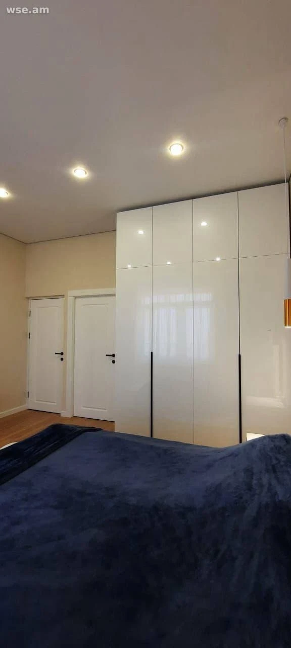 6-комн., 320 м², 1/3 эт., улица Дуряна
