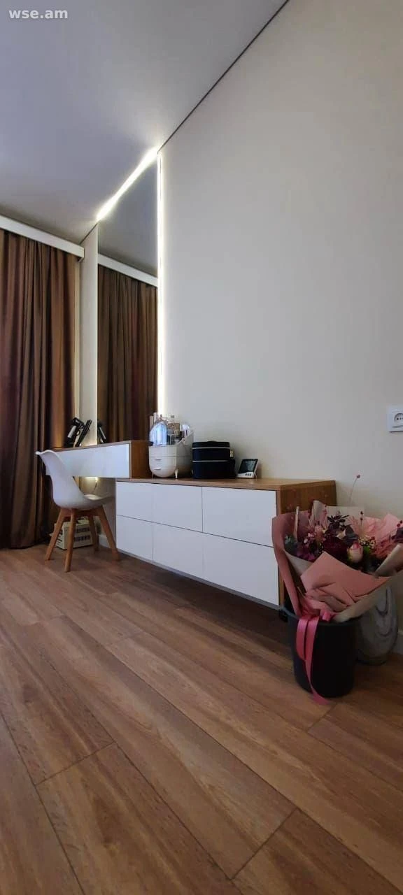 6-комн., 320 м², 1/3 эт., улица Дуряна