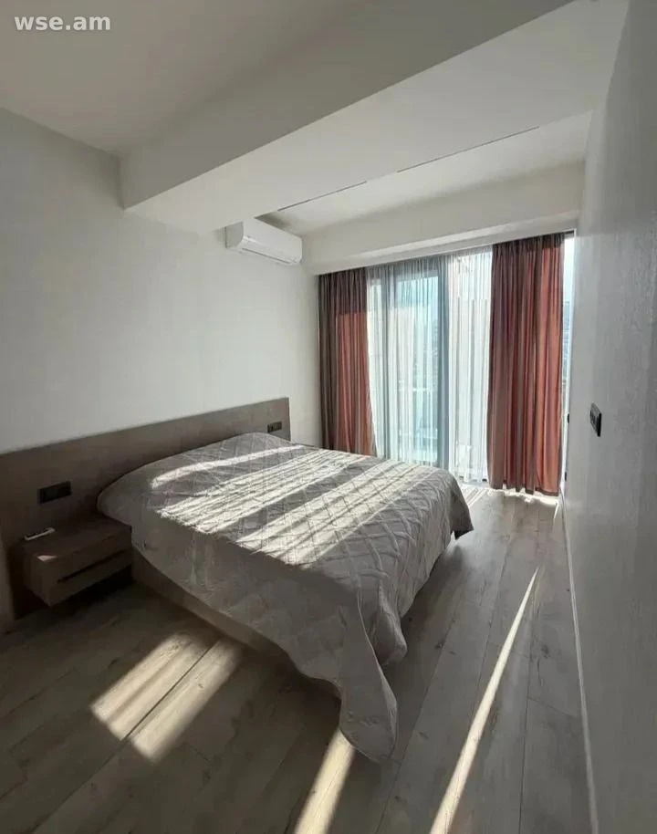 2-комн., 56 м², 15/18 эт., улица Кирка Керкоряна 23\2