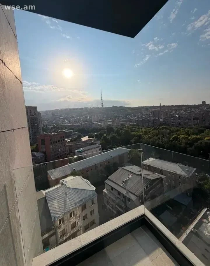 2-комн., 56 м², 15/18 эт., улица Кирка Керкоряна 23\2