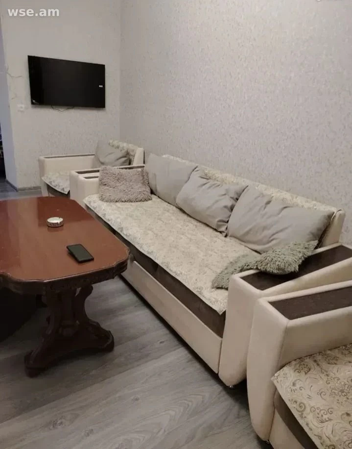 1-комн., 46 м², 2/5 эт., проспект Комитаса 54