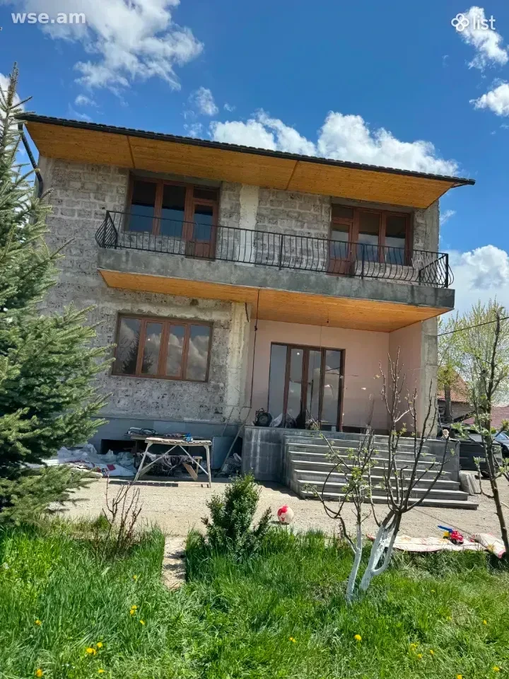 2-комн. дом, 250 м², 9-этажный, улица Кентронакан, Арамус, Котайкская область