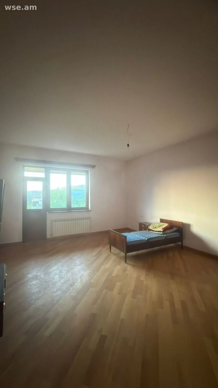 2-комн. дом, 250 м², 9-этажный, улица Кентронакан, Арамус, Котайкская область