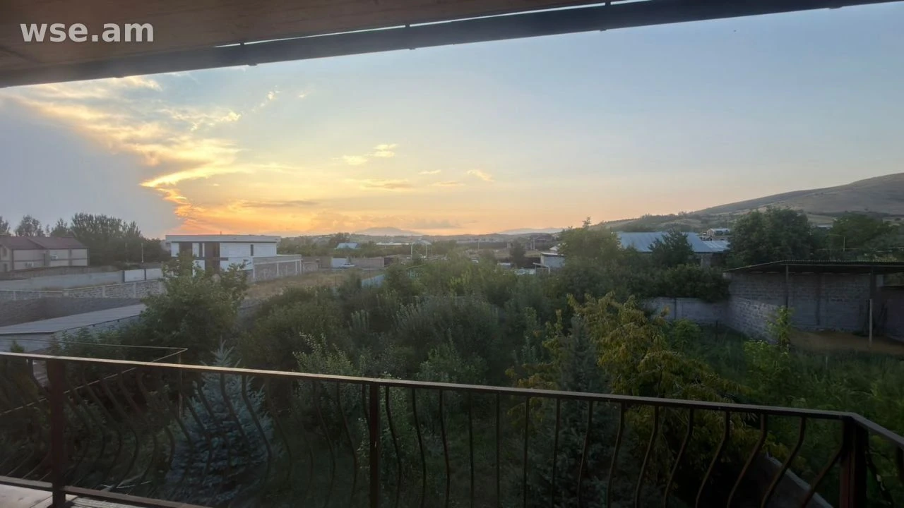 2-комн. дом, 250 м², 9-этажный, улица Кентронакан, Арамус, Котайкская область